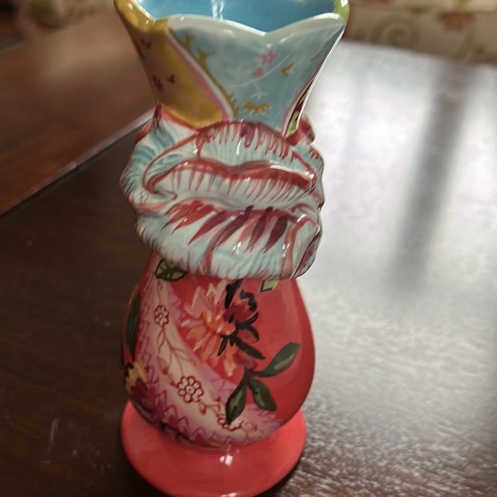 Small Vase - Picture 3 of 5